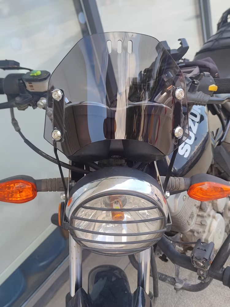 Suitable for Haojue Tr300 Front Windshield, Wuji 300Ac, Triumph 250, Honda 190Tr Small Windshield Accessories