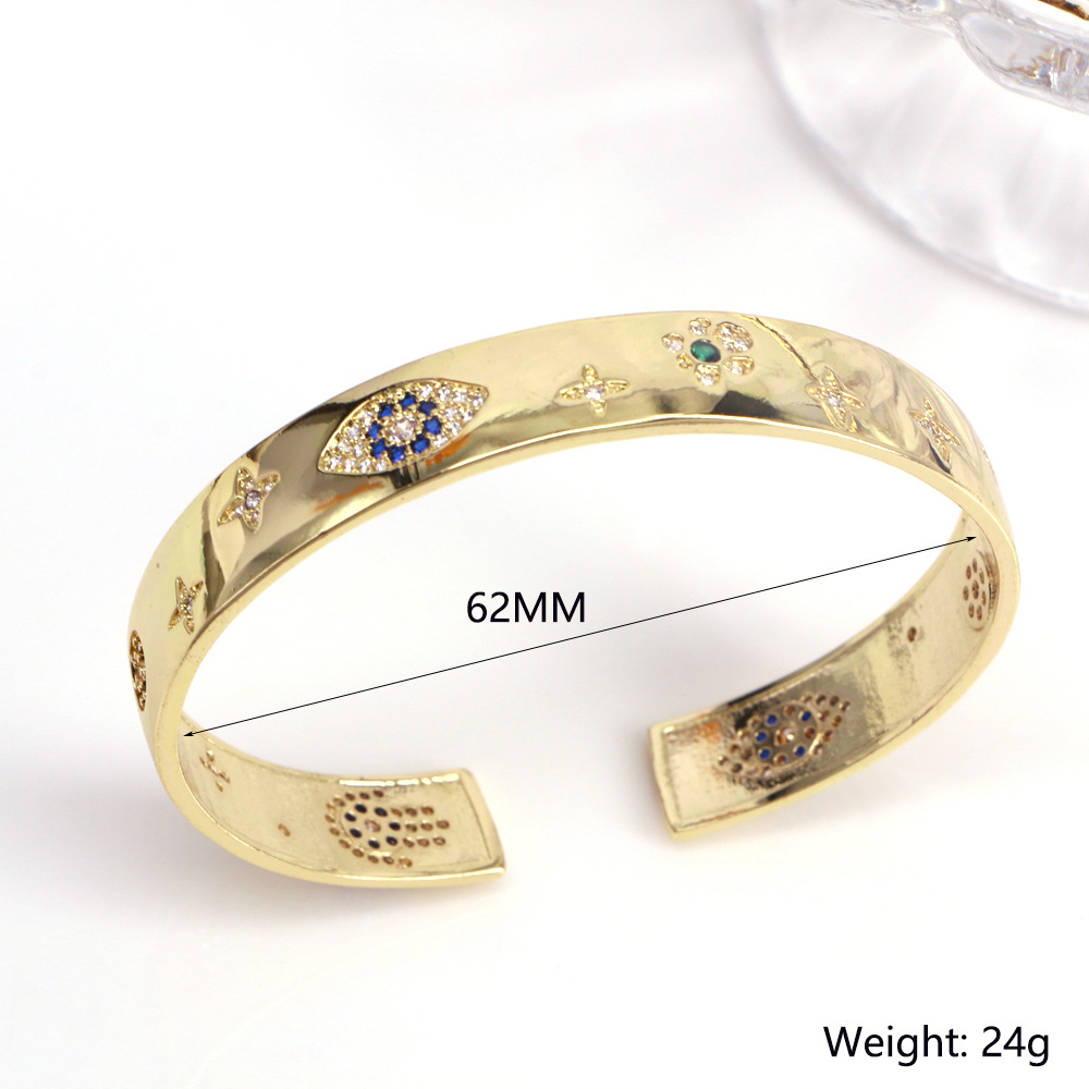 Retro Style Copper Gold Plated Micro Inlaid Zircon Smiley Eye Opening Bracelet display picture 2