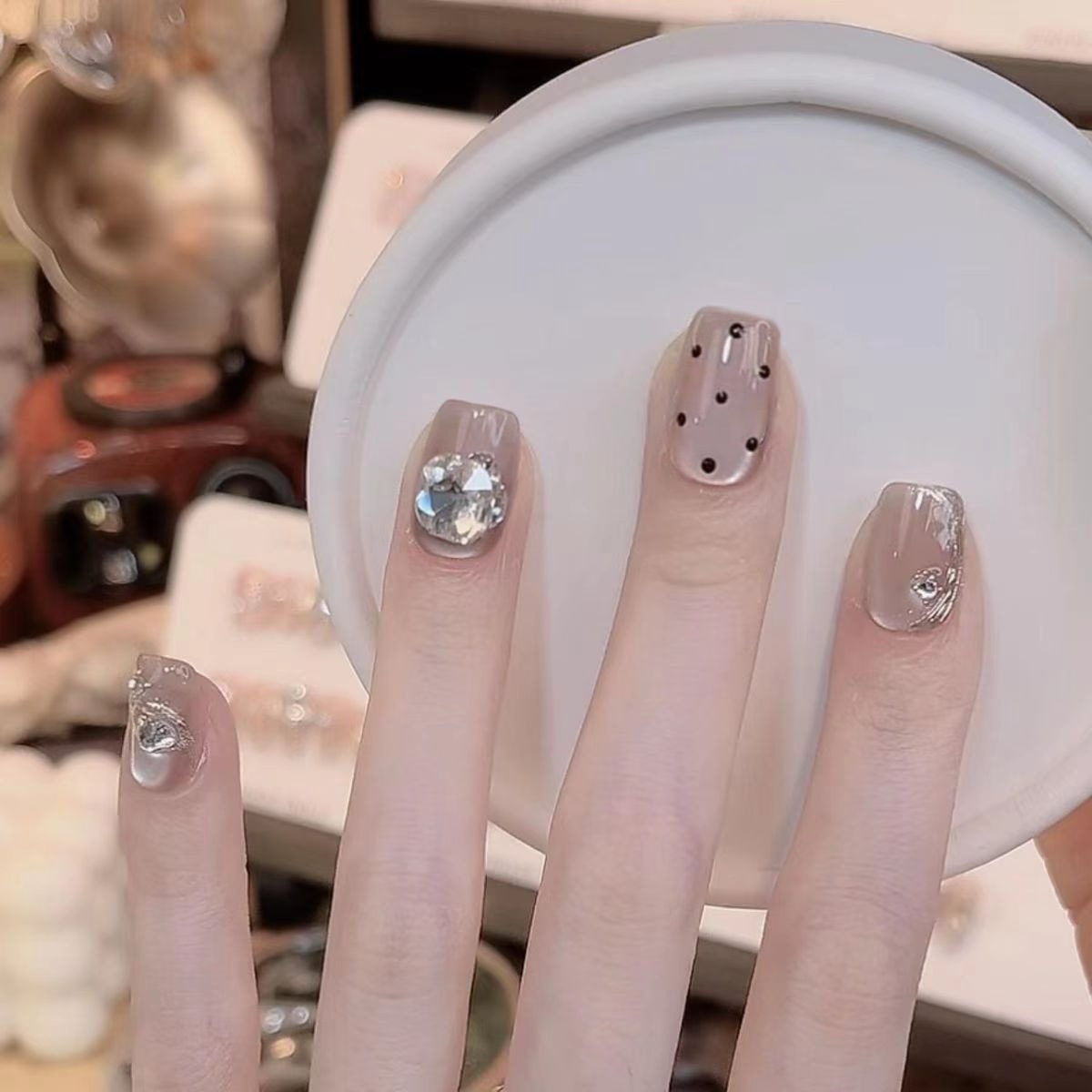 Parche de manicura mano taladro ojo de gato usar uñas falsas de alta sensibilidad al por mayor punto de onda desmontable uña productos terminados