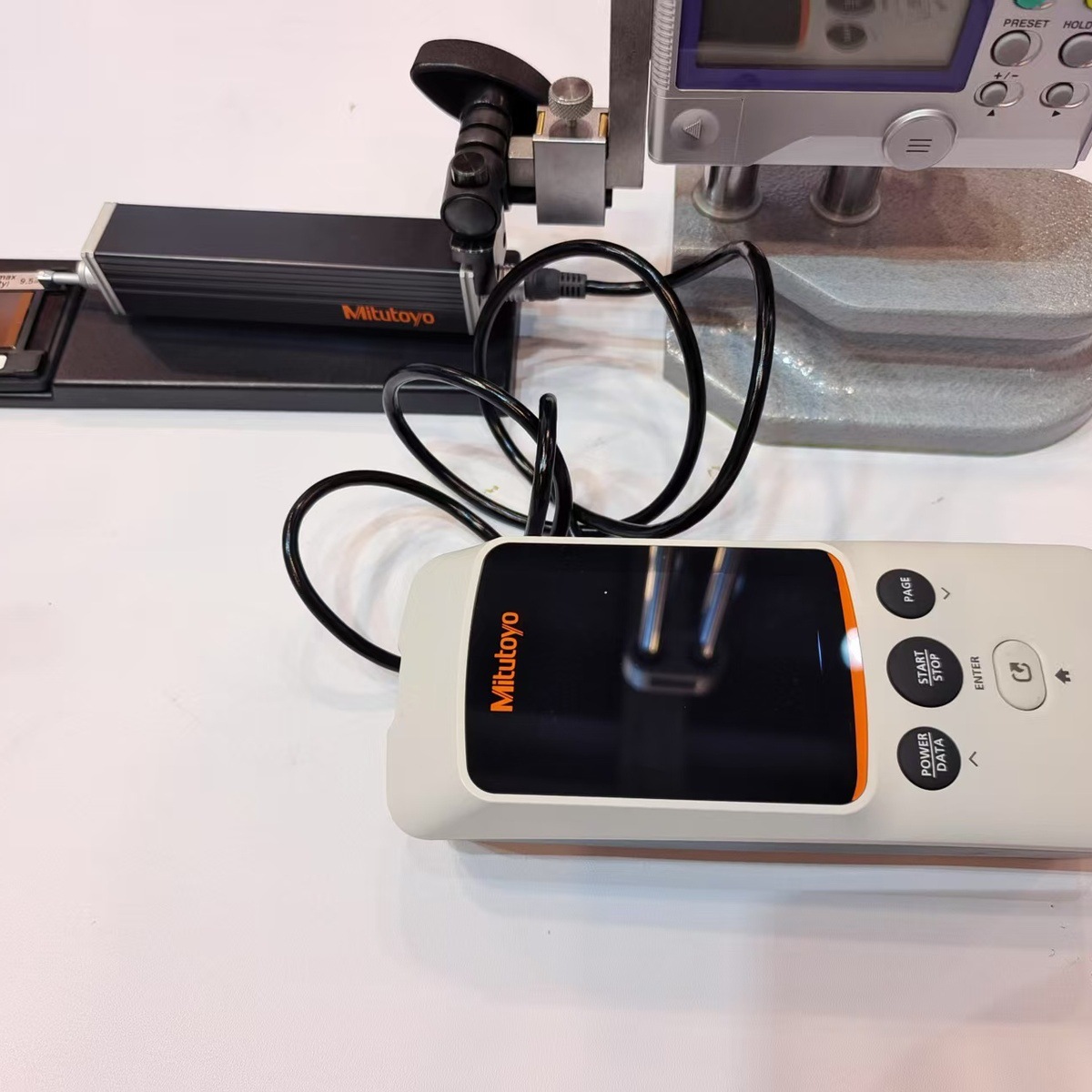 现货日本三丰 SJ-220手持便携式小型粗糙度测量仪178-741-11/13