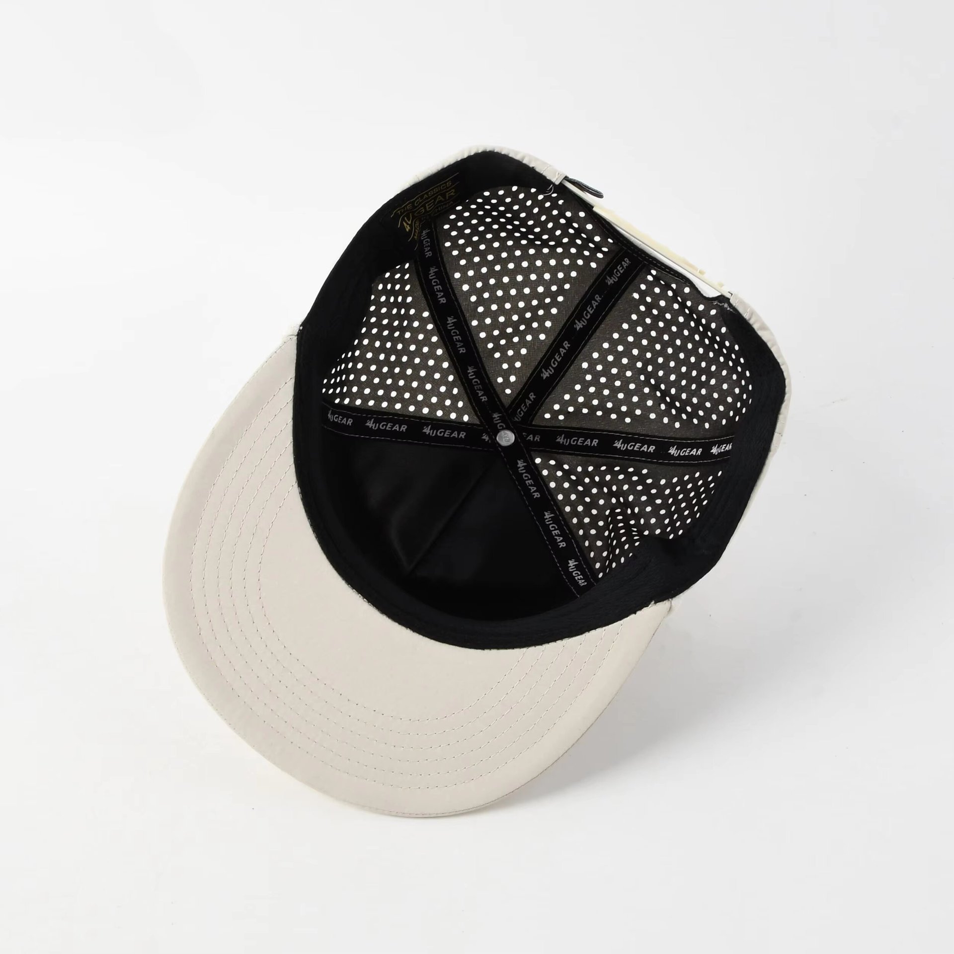 Nuevo sombrero de logotipo bordado 3D personalizado 2025 nuevos productos a principios de la primavera 5 páginas sombrero de cabeza grande superior sombrero de red transpirable personalizado