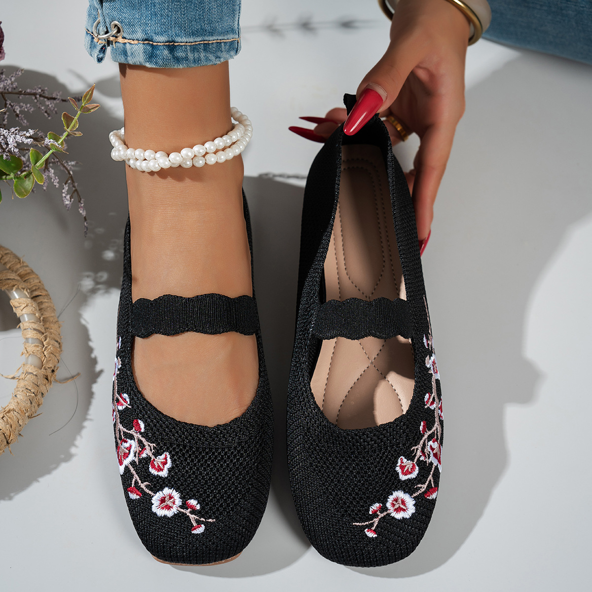 2025夏季新款欧美外贸大码圆头飞织绣花时尚懒人一脚蹬休闲单鞋女