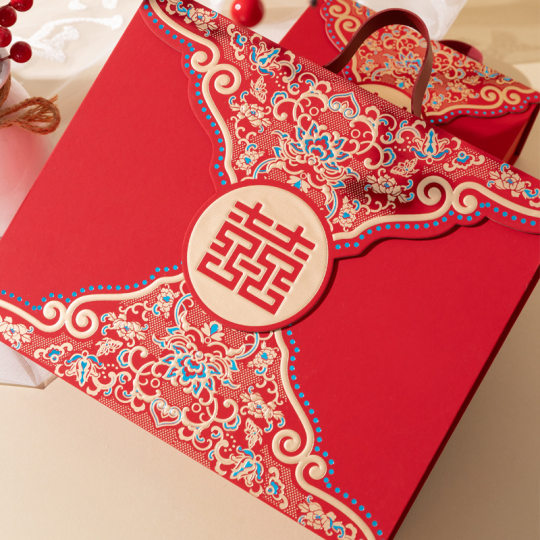 Wedding gift box new candy box packaging box portable high-end feeling hand gift box hard box large gift box