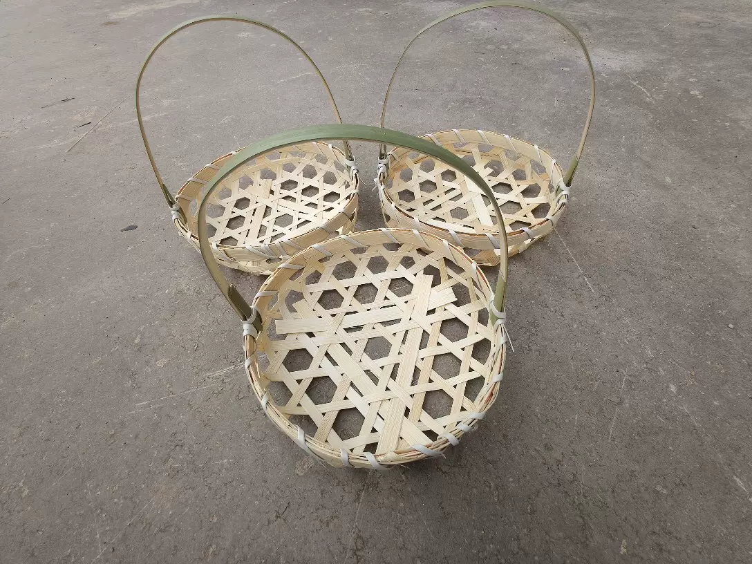 网红茉莉青提奶豆腐手提小竹篮子手托垫纸奶冻樱花豆腐豆花小吃篮