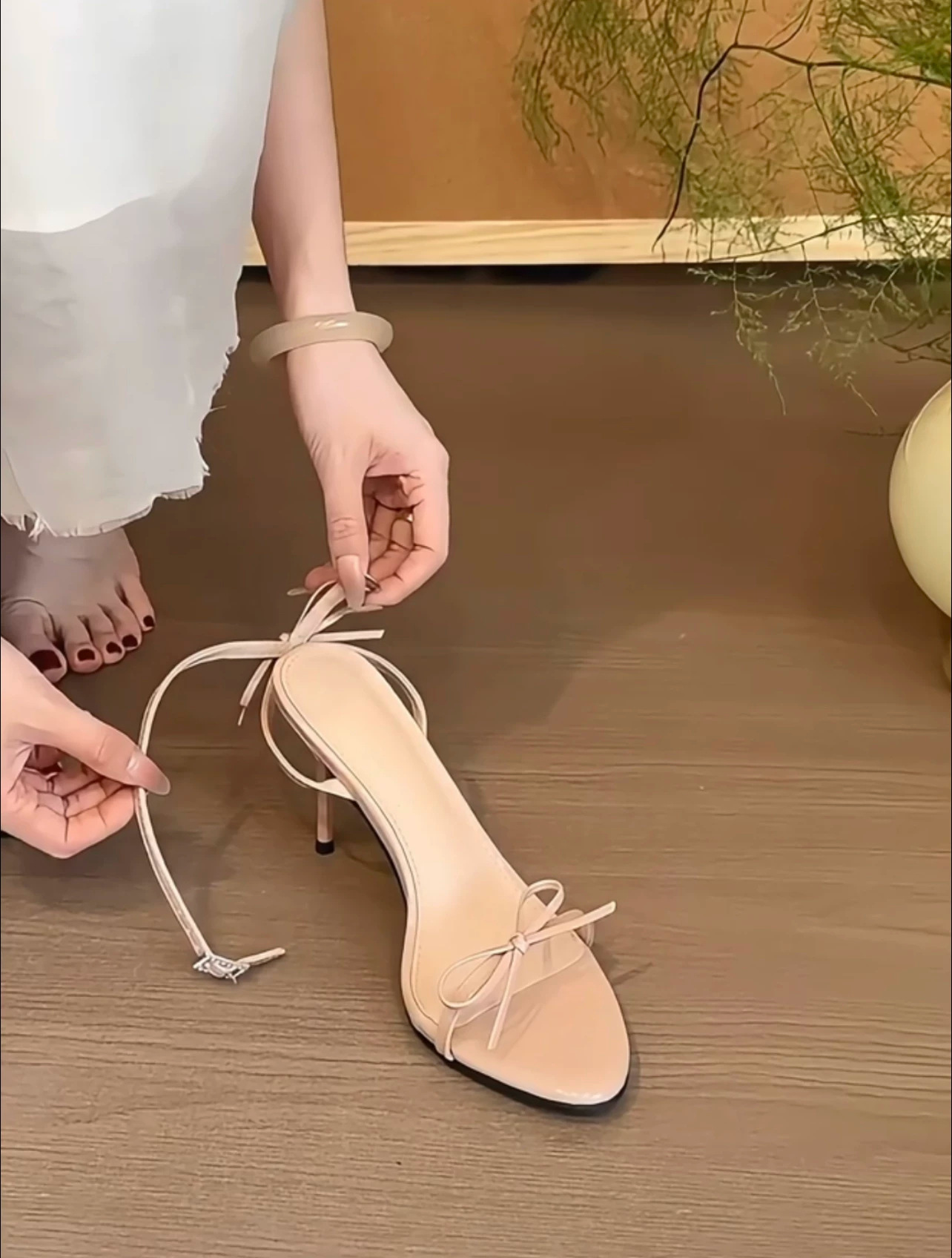 Moonlight Nude! Stunning Nude-colored One-strap Bow Summer New Versatile Stiletto Sandals For Women_vogvips.com