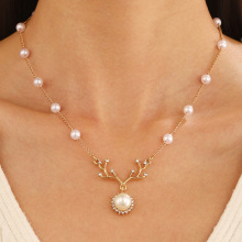 跨境新款镶珍珠麋鹿项链女 ins风欧美小鹿吊坠锁骨链圣诞节礼物