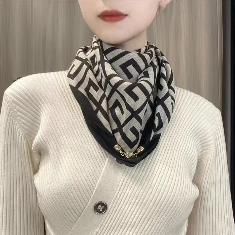 秋と冬の新しいスタイル 65 正方形タオル磁気バックル女性のプリントカシューナッツスカーフとスカーフ卸売ファッショナブルで多用途なシルクスカーフ|undefined