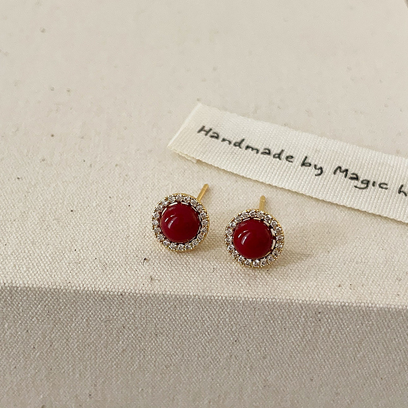 Small retro elegant fashionable earrings with zircon from pearl