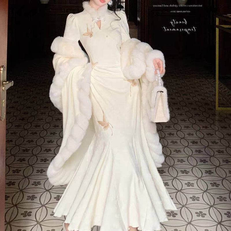 White Feather Exquisite High-End New Chinese Style National Dress Elegant Noble National Style Jacquard Heavy Craft Mermaid Cheongsam