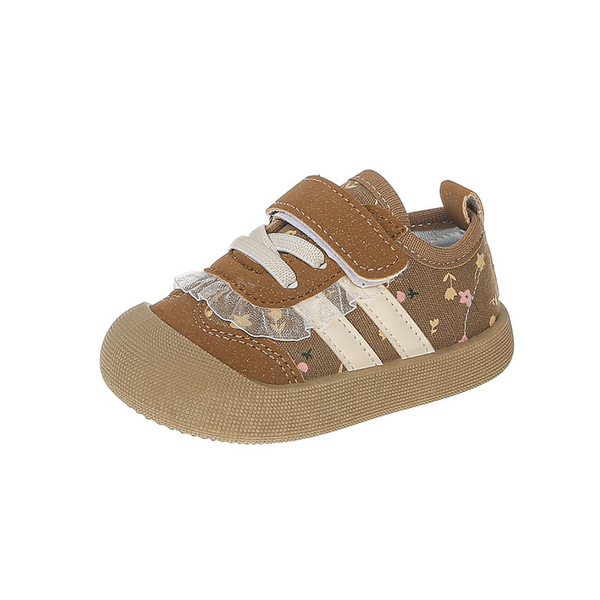 Children's breathable fashionable non-slip sneakers for early age