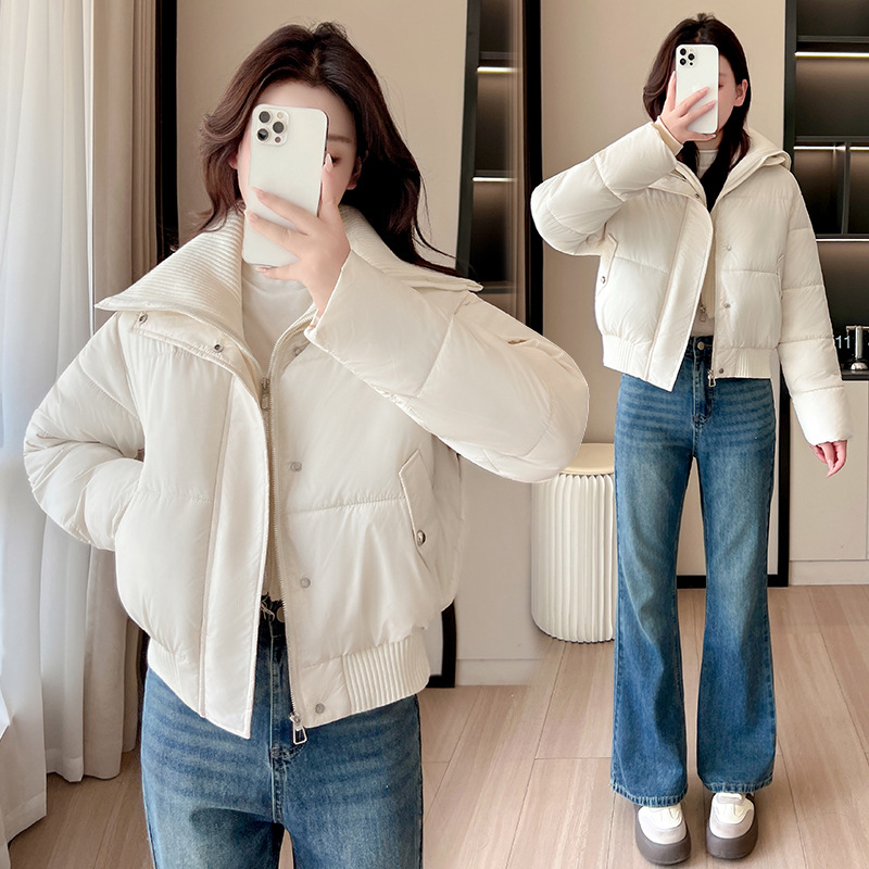 Productos europeos 2025 invierno nuevo abrigo de algodón mujer corto de moda de punto con solapa chaqueta de algodón abrigo de moda