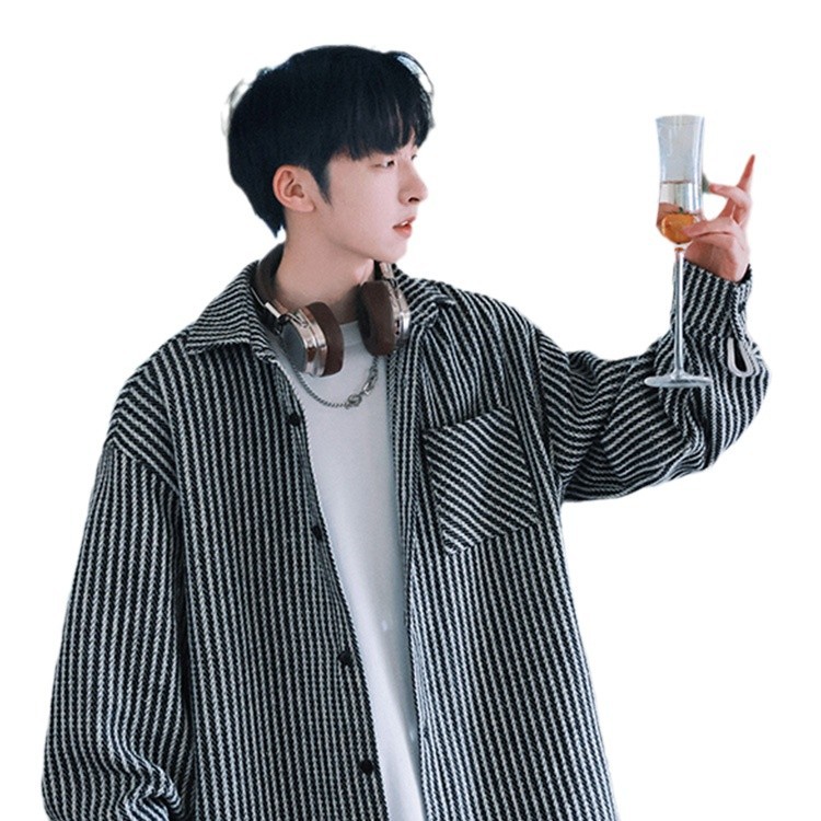 Camisa primavera y otoño 2025 nuevo estilo estilo occidental chico hermosa camisa estilo coreano chaqueta de manga larga chaqueta de hombre