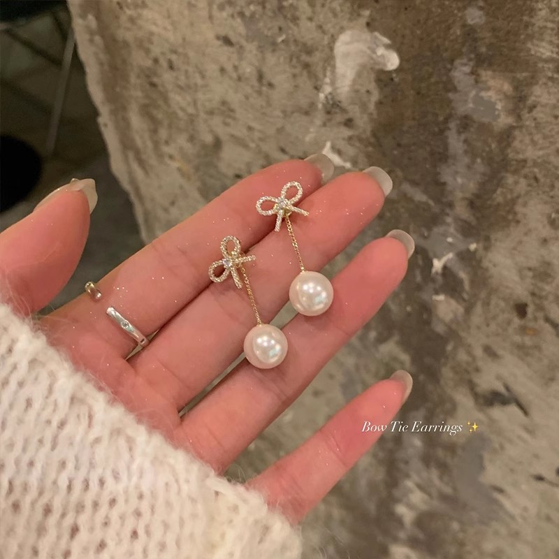 Pendientes de circón súper flash de alta calidad con aguja de plata 925 Pendientes de estilo explosivo de temperamento exquisito de lujo ligero femenino Pendientes de primavera y verano al por mayor