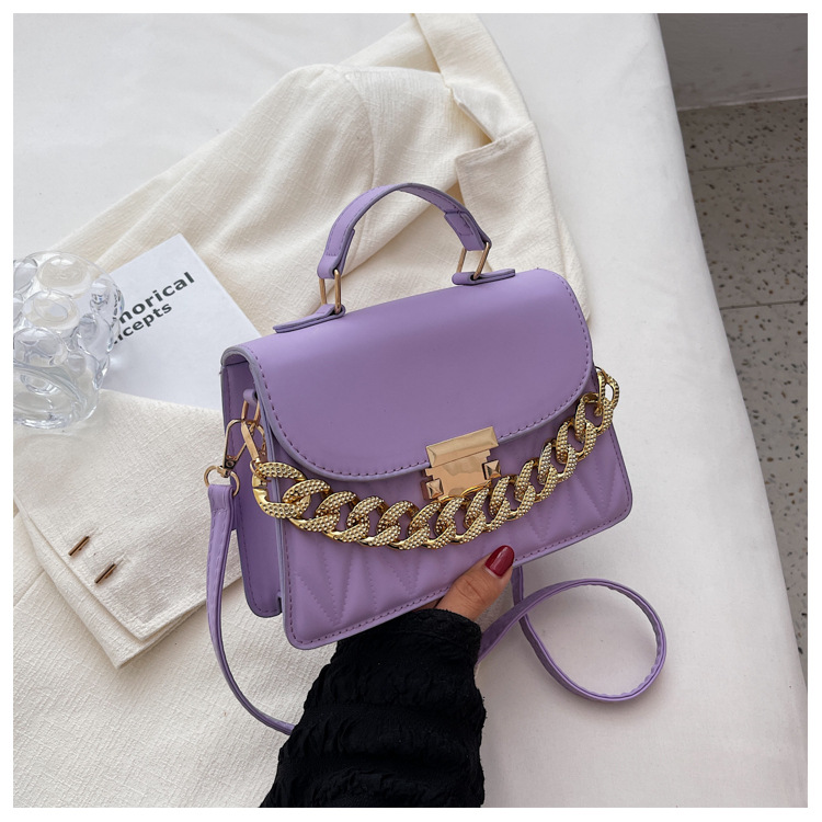 thumbnail image 1 of Bolso de textura para mujer, nuevo modelo 2025, estilo coreano, juvenil y elegante, bolso cruzado de moda, bolso pequeño de cadena, bolso de mano y hombro., 1 of 10