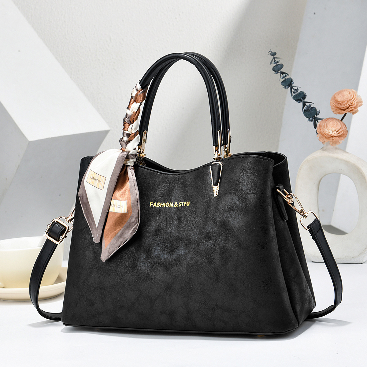 2026 nueva tendencia de madres de mediana edad bolsas de mano de estilo nacional de gran capacidad para viajar bolsas de hombro al por mayor