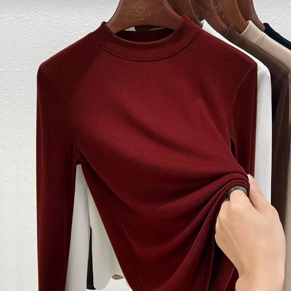 With a round collar, keep warm, 280 gram