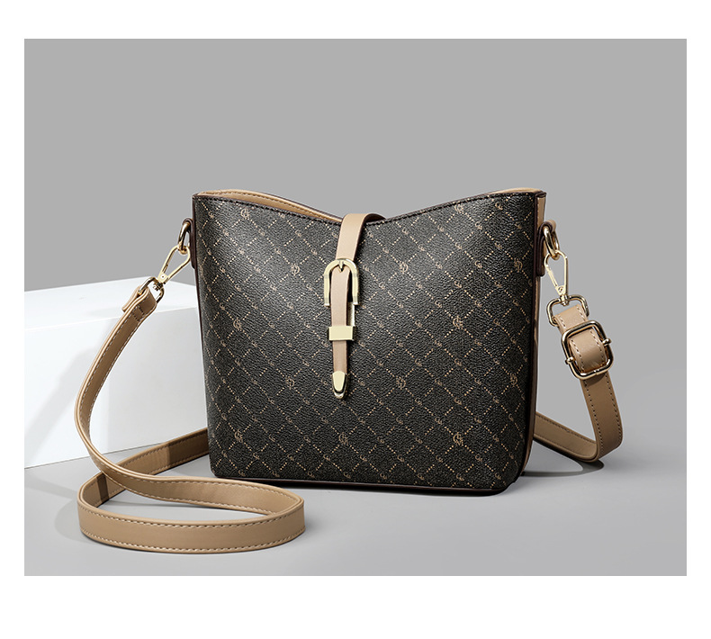 Borsa a tracolla monospalla di grande capacità per mamma, di mezza età, alla moda e di tendenza per le donne_voghion.com