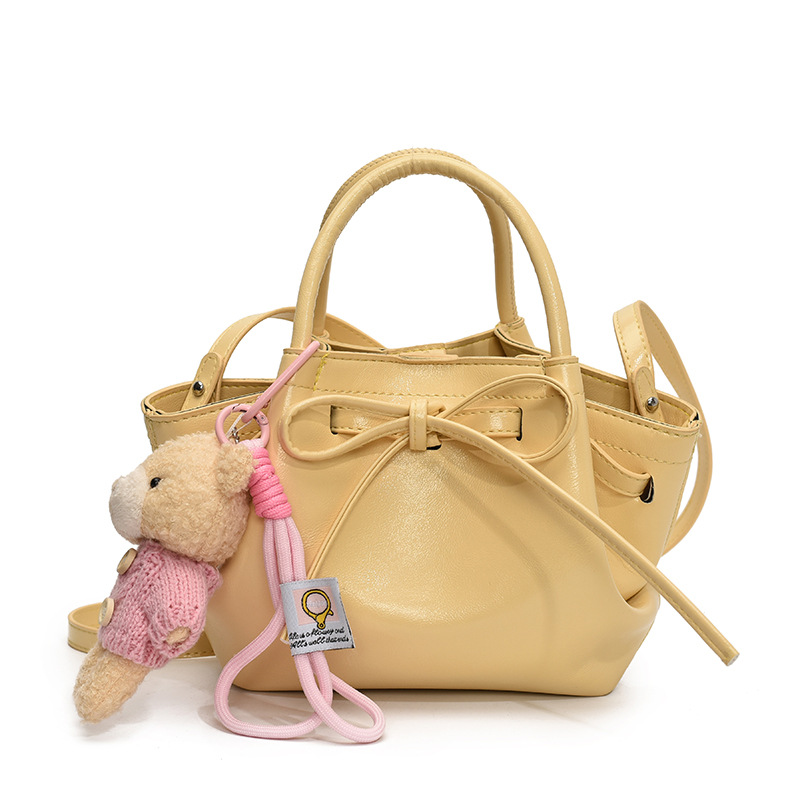 Nicho de diseño coreano bolsas de canasta de verduras para mujeres 2025 nueva moda bolsas de cubo de alta calidad bolsas de hombro