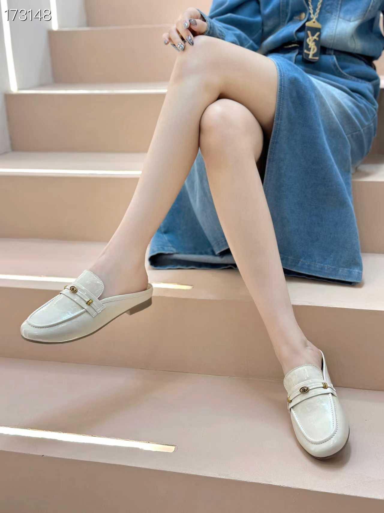 Dép sandal nữ quai chữ V đế bằng da thật thoáng khí mùa hè — Màu trắng be chi tiết 3