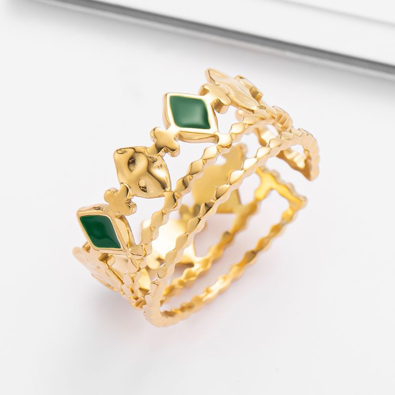 Oferta especial experiencia europea y americana joyería de acero titanio vacío galvanoplastia no decoloración no alérgica joyería pendientes collar fábrica al por mayor