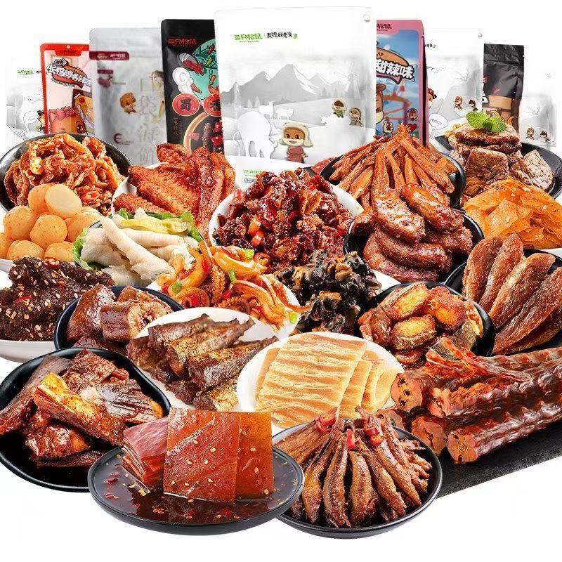 10月产三只松鼠蜀香牛肉牛板筋猪肉脯鸭石牛肉丝猪蹄牛百叶无骨鸡