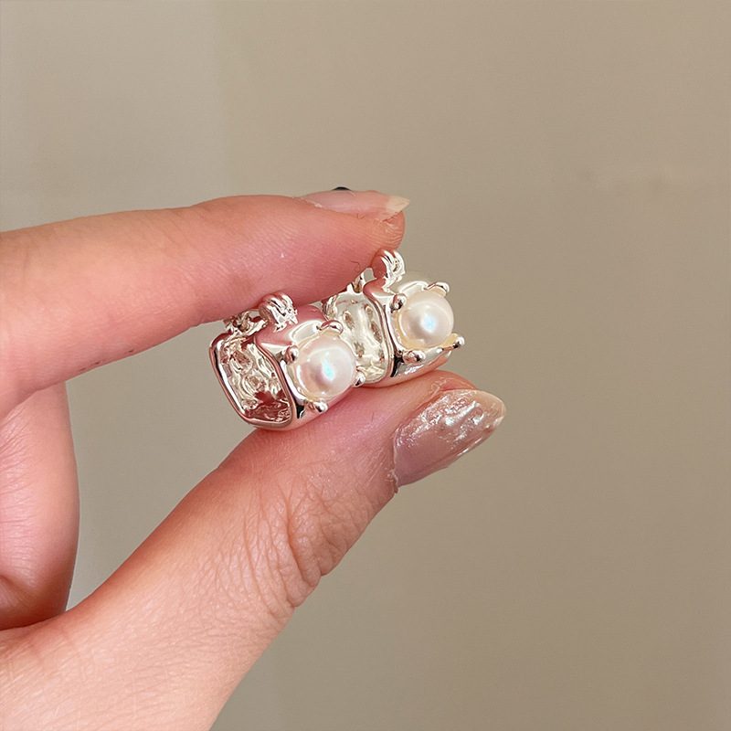 Clip de oreja pendientes no perforados hebilla de oreja francesa femenina 14K pendientes de retención de color temperamento de alto grado clip de hueso de oreja francesa