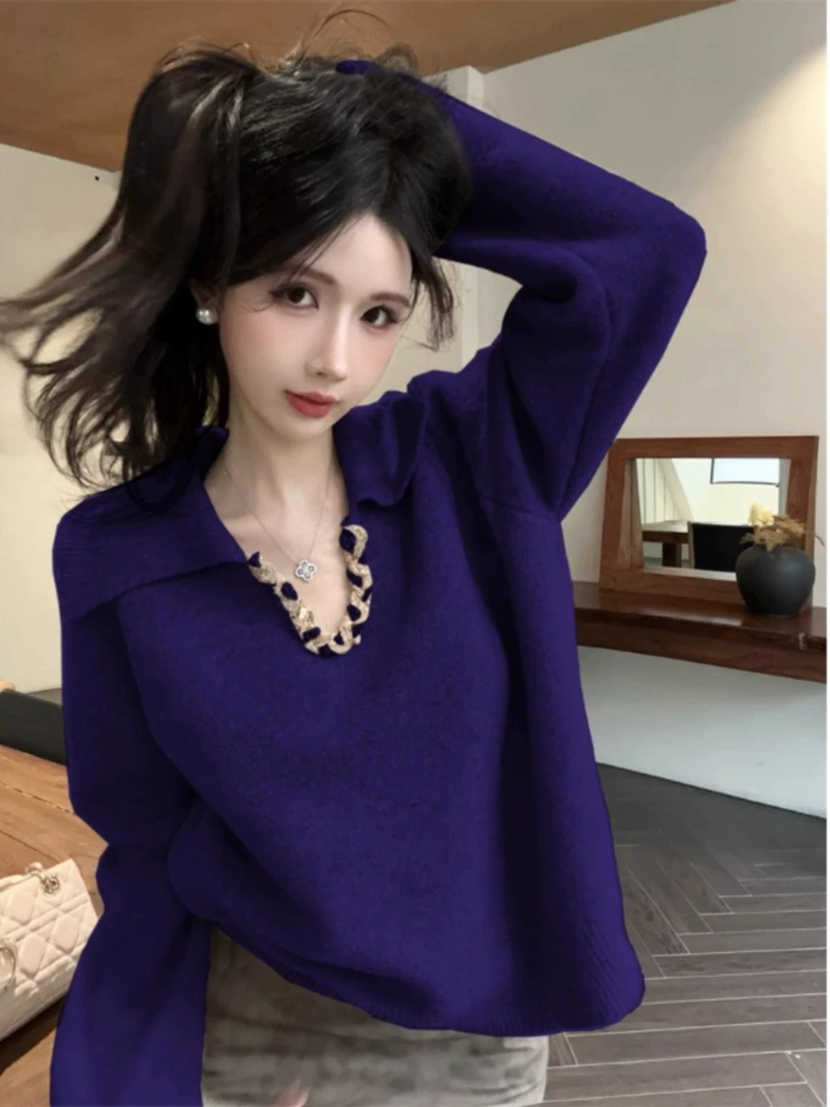 Retro keep warm sweater, high-quality style, V-neckline, western style