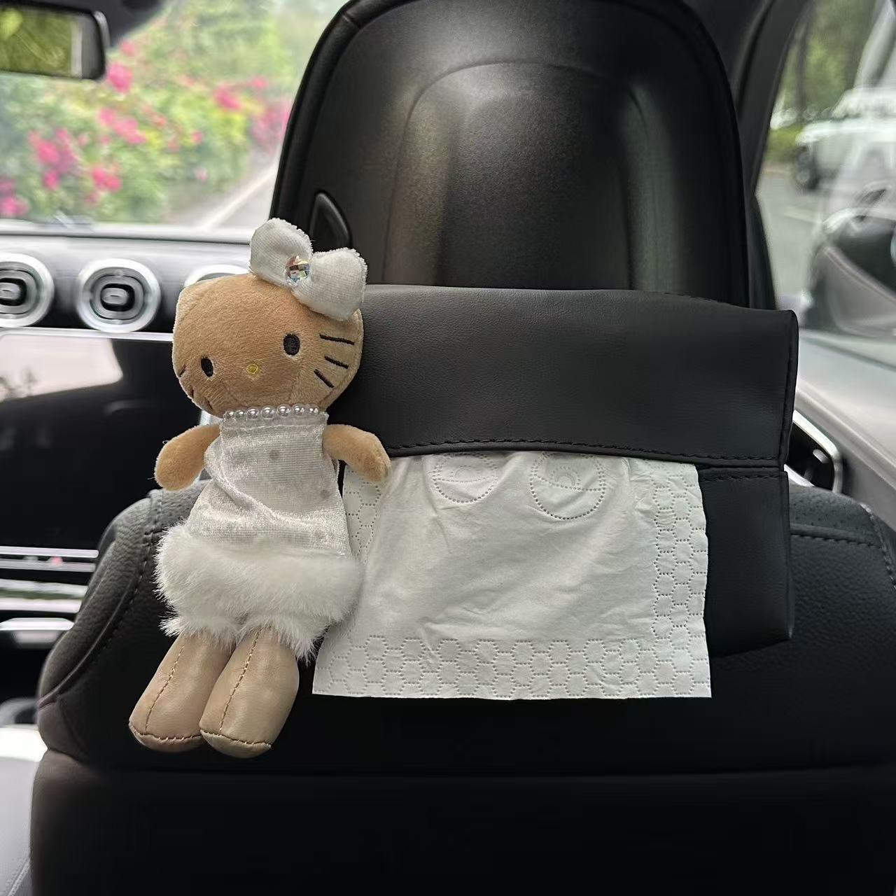 KT cat car tissue box, armrest box, car tissue cover, car tissue dispenser, car interior decoration accessories, cute for women