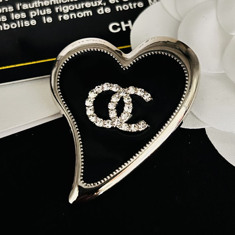 New Xiangjia Enamel Brooch with Diamond Women's Fashion Double C Letter Collar Pin Coat Jewelry All-match Pin Corsage