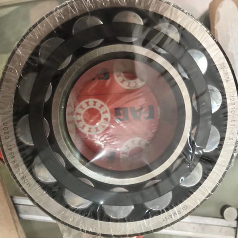 德国厂家调心滚子轴承241/670 241/950 240/900 24176CC 232/560