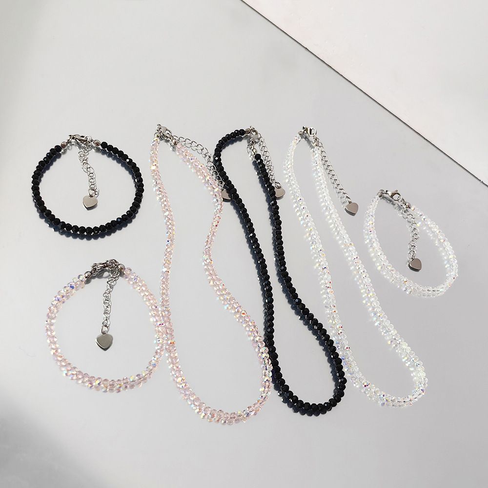 Fashionable geometric small beaded bracelet