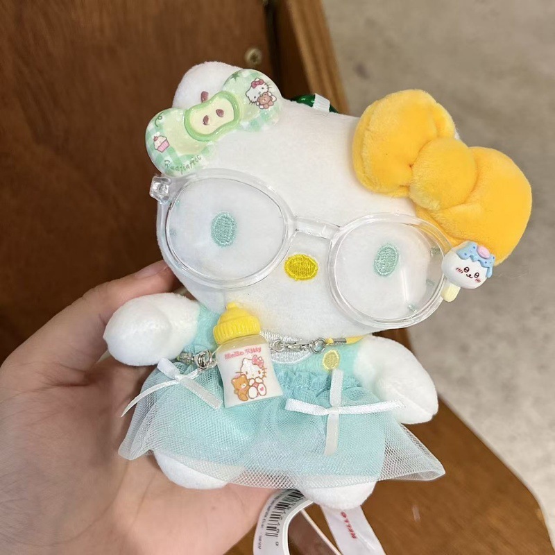 新款正版HelloKitty毛绒钥匙扣牛仔裤连衣裙捧吉他装饰包包挂件|undefined