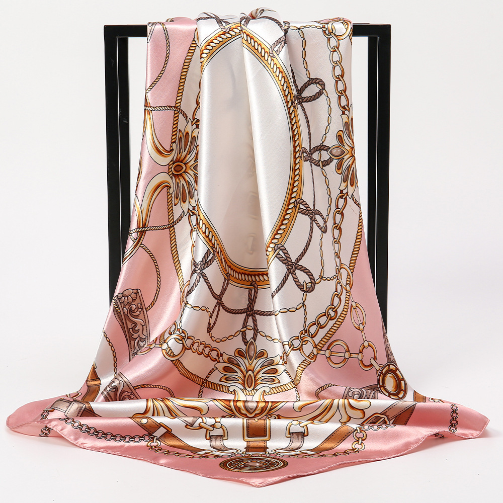 Dulce y fresco diseño 90 satinado bufanda cuadrada brillante y flexible elemento de cadena arte cuello tendencia bufanda de seda para mujer bufanda cuadrada