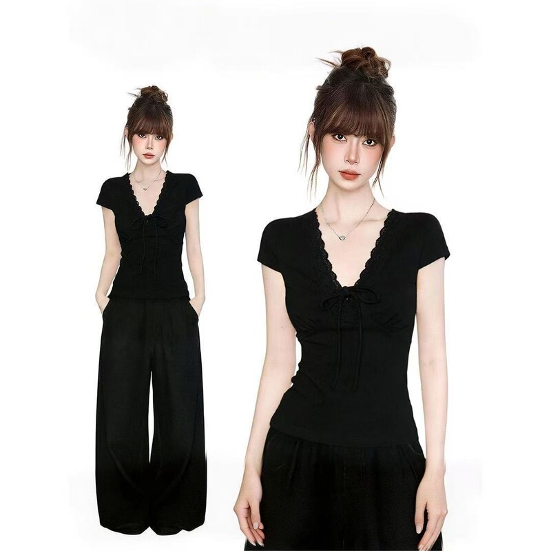 Black V-neck tie short-sleeve t-shirt for women, regular shoulder, summer 2026 new style, short slim-fit Korean-style beautiful top Black V-neck tie short-sleeve t-shirt for women, regular shoulder, summer 2026 new style, short slim-fit Korean-style beautiful top