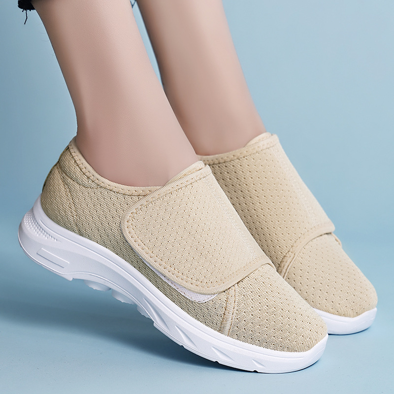 Zapatos mujer todo-fósforo verano nuevo estilo cómodo zapatos de madre Velcro ligero zapatos casuales zapatos de mujer suela suave sin pies cansados