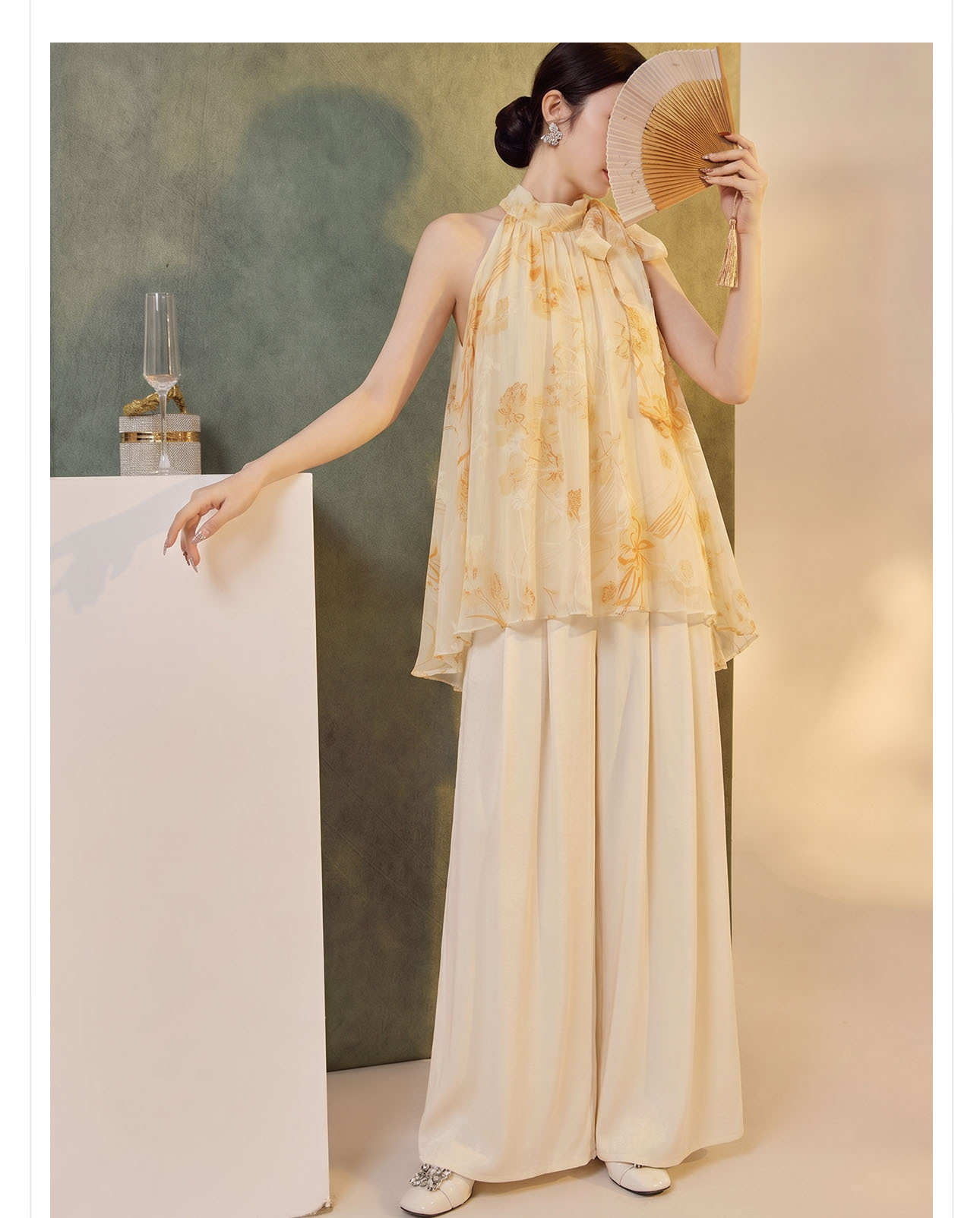 Áo vest nữ không tay họa tiết hoa nhung — Trang chủ, Vàng lụa chi tiết 7