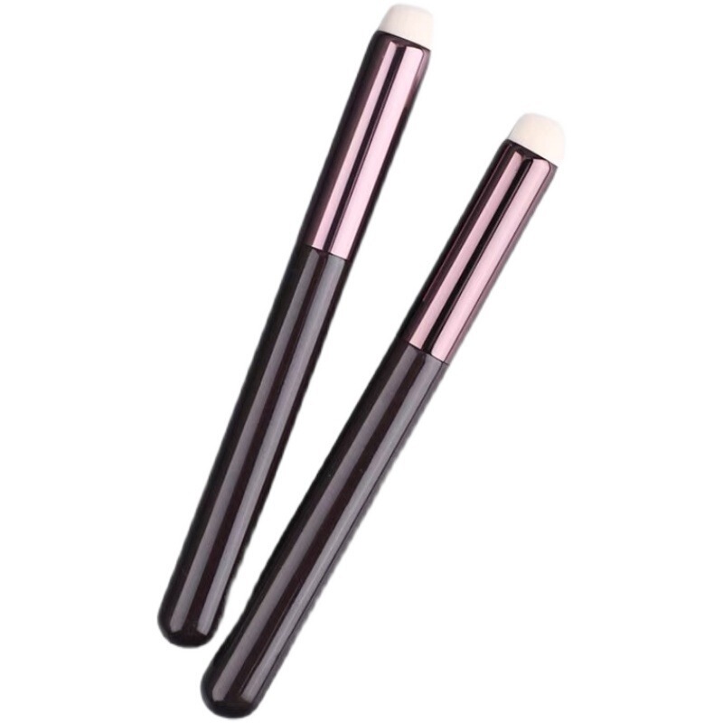 New small stick Mallet lip brush lip smudges brush matte round head lipstick brush concealer brush female advanced makeup brush in stock