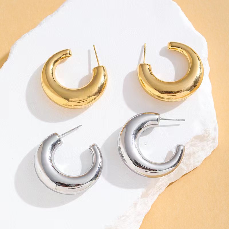 Ear Studs Classification 1 Pair Quantity 1 Pair Simple Style Solid Color Plating Copper 18K Gold Plated Ear Studs