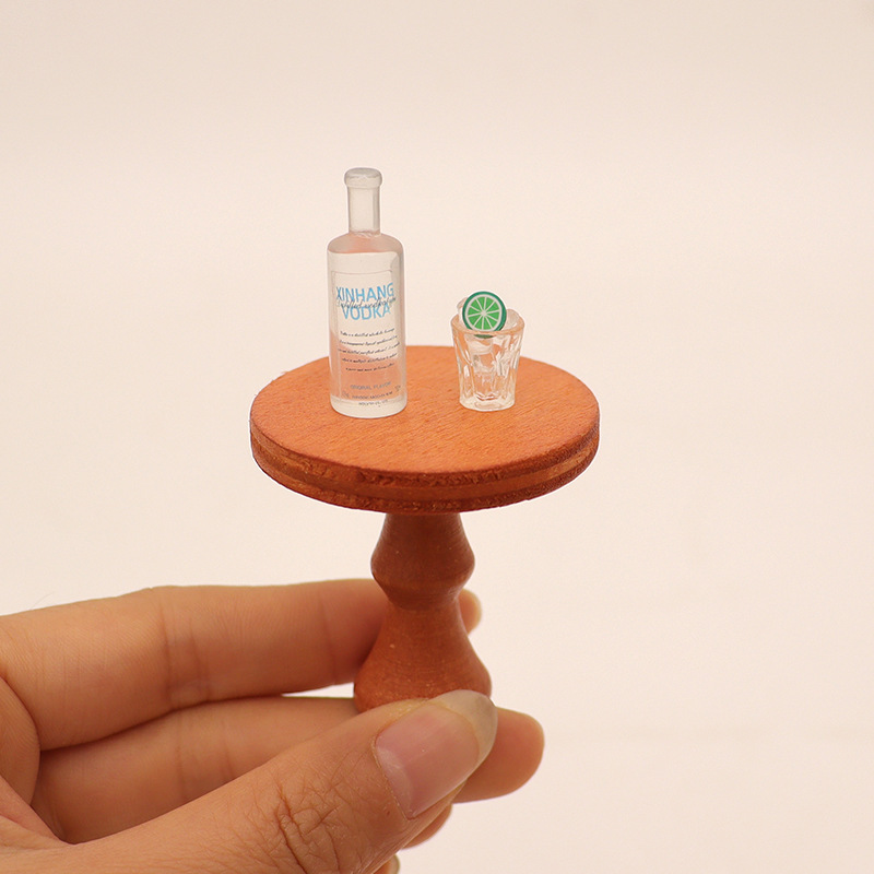 Dollhouse mini food play wooden low coffee table round table coffee miniature scene doll house furniture model