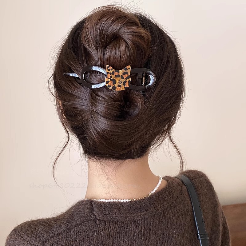 Cute and Cute Leopard Cat Twist Clip Female Niche Design Advanced Sense Back Head Clip Hair Headwear