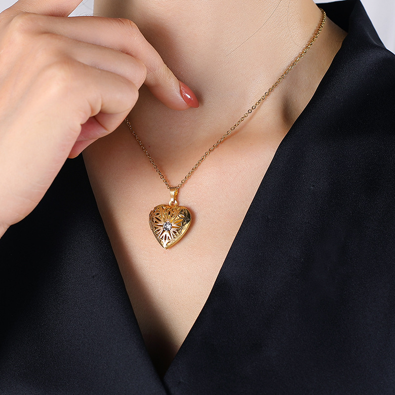 الكريستال على شكل قلب زوجين مجوهرات التيتانيوم الصلب قلادة الإناث display picture 1