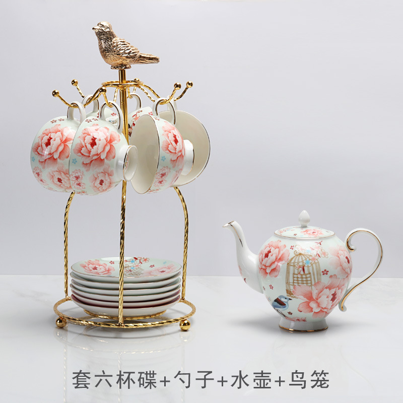 Nuevo juego de tazas y platillos de café de flores de té de flores retro, fresco y moderno, juego de té de la tarde británico, caja de regalo, taza de agua