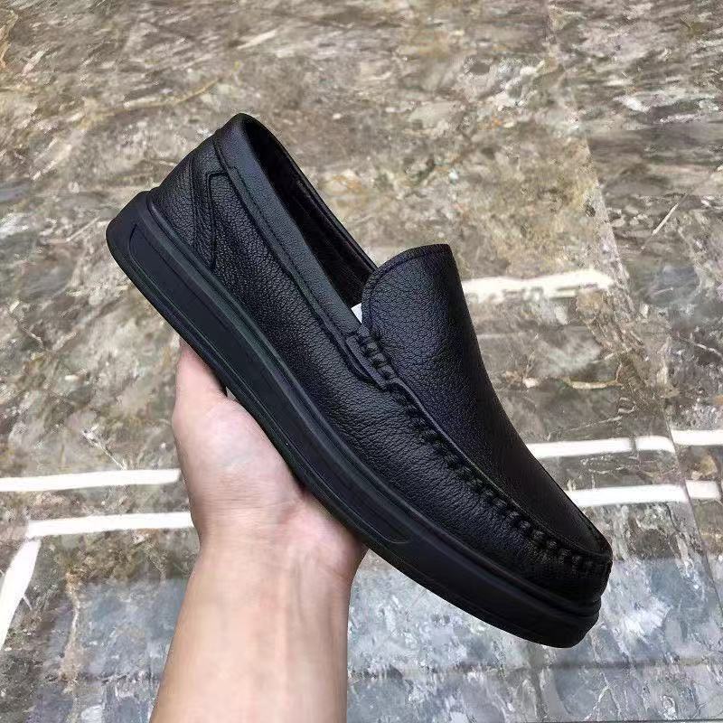Men's Leather Shoes with Soft Soles for Middle-Aged and Elderly People, Genuine Leather, Breathable, Business Casual Slip-On Shoes for Dad Men's Leather Shoes with Soft Soles for Middle-Aged and Elderly People, Genuine Leather, Breathable, Business Casual Slip-On Shoes for Dad