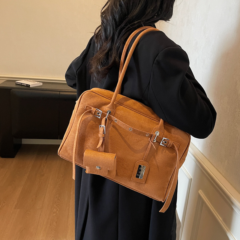 秋季麂皮绒包包女2025新款大容量通勤单肩腋下包手提公文包托特包|undefined