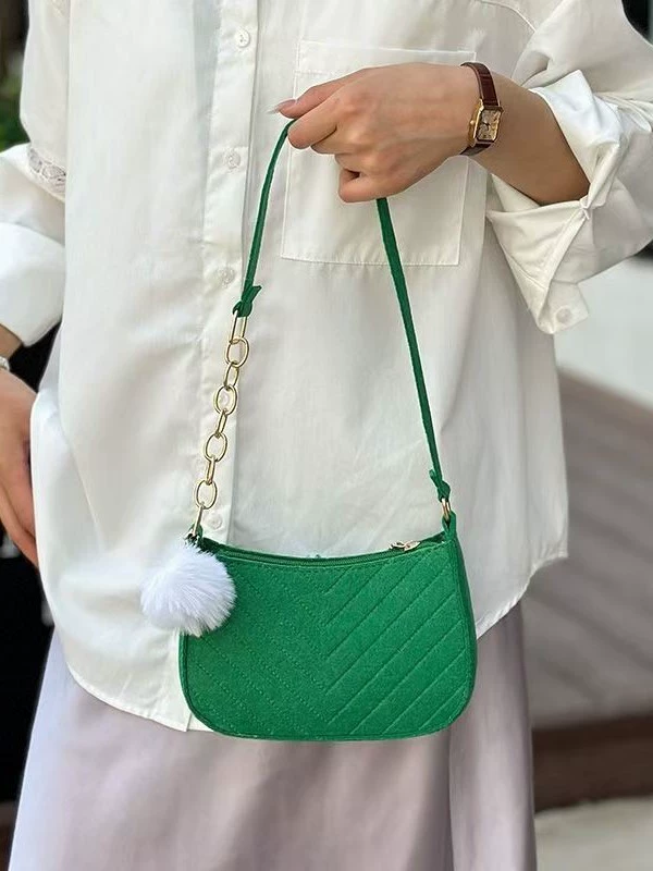 Сумка- Underarm Shoulder Bag, женский западный стиль, стеганая ткань с шармом-пом-пом