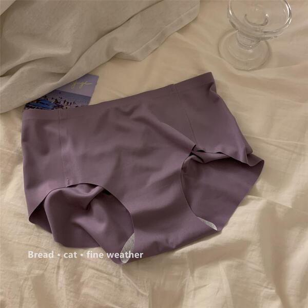 "Your niche likes" [Simple and clean style] Simple solid color girl…