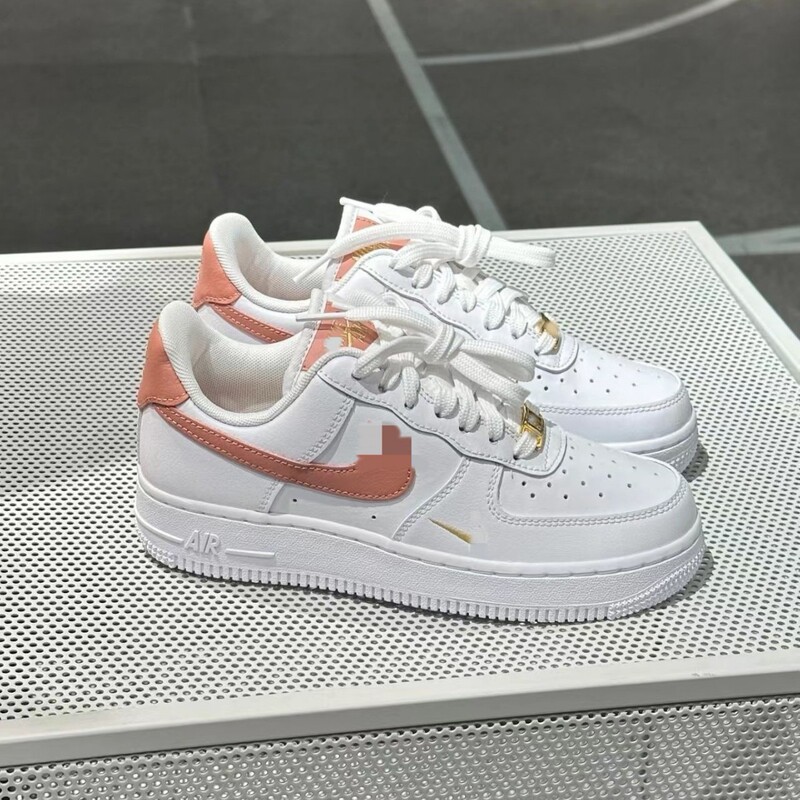Putian Shoes Air Force One Af1 Low-Top Sneakers for Men and Women, Couple's White Shoes, First Layer Cowhide, Versatile for Sports and Leisure Putian Shoes Air Force One Af1 Low-Top Sneakers for Men and Women, Couple's White Shoes, First Layer Cowhide, Versatile for Sports and Leisure
