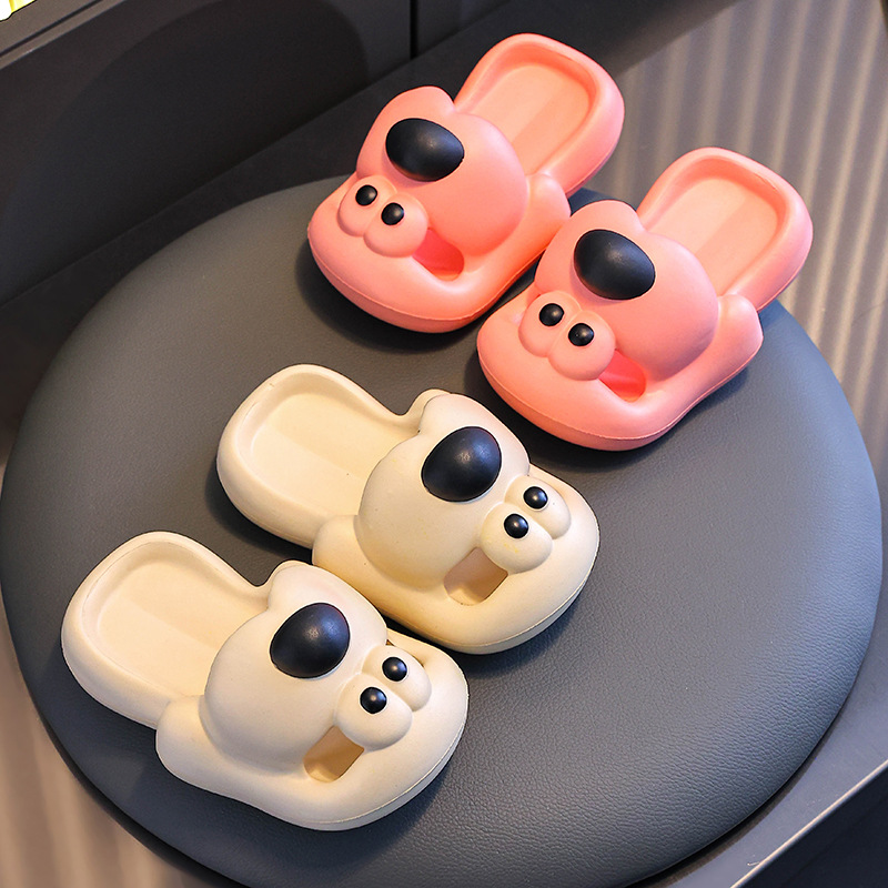 Zapatillas para niños verano 2025 nuevo antideslizante interior para niños y niñas lindos niños pequeños y medianos bebés en casa zapatillas para niños