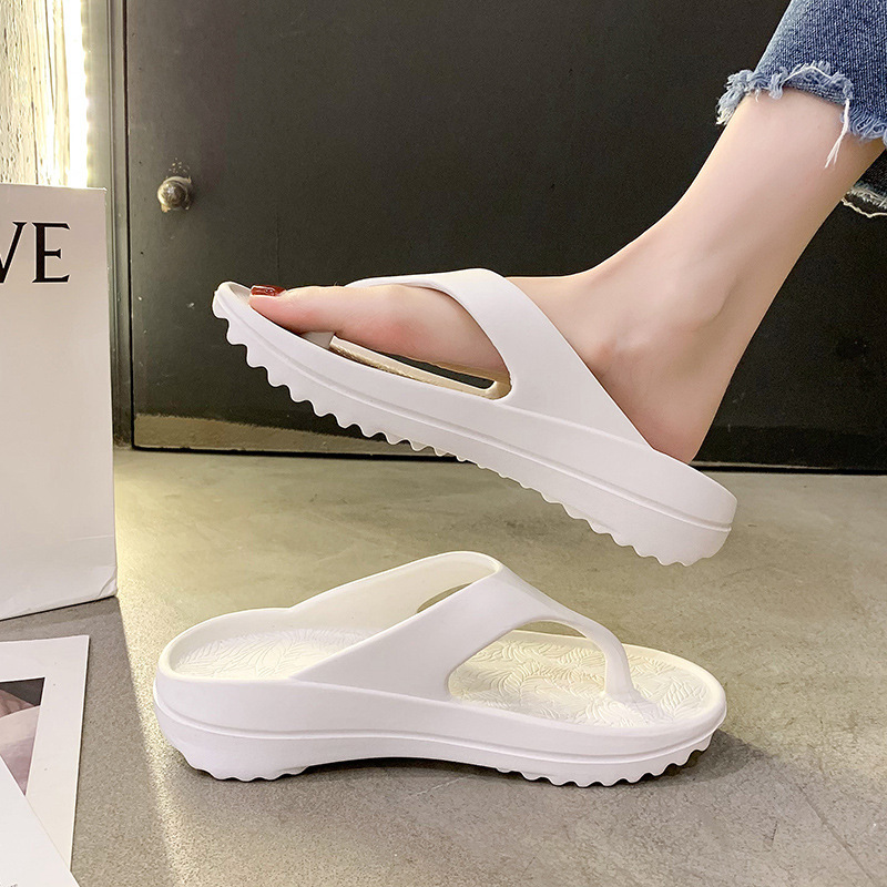 Cross-border Slippers Women's Summer Outer Wear Thick-soled Flip-flops Fashionable Couple Beach Shoes Soft-soled Wedge Sandals Cross-border Slippers Women's Summer Outer Wear Thick-soled Flip-flops Fashionable Couple Beach Shoes Soft-soled Wedge Sandals