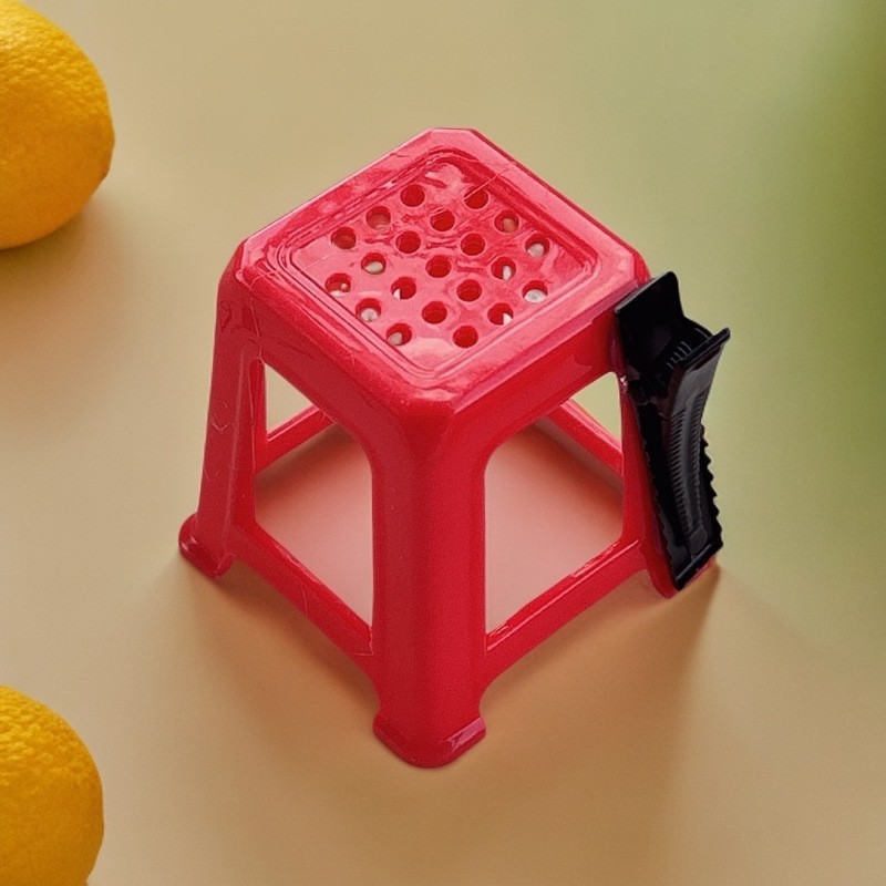 Stool hair clip